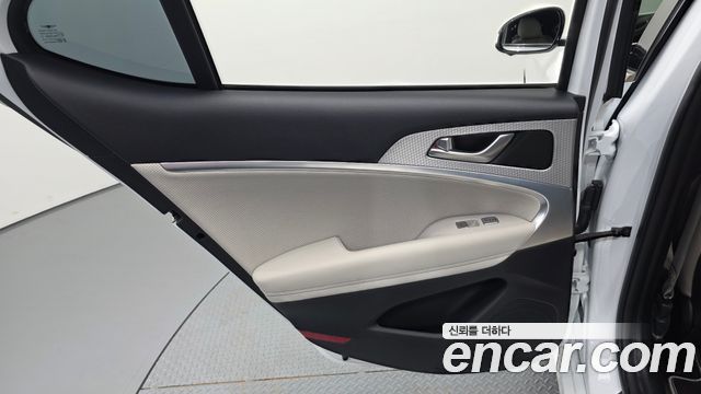 Genesis G70 Gasoline 2.0T 4WD 2021 — фото 25