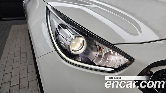 Kia Niro Noblesse 2017 — фото 22