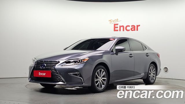 Lexus ES300h Supreme XV60