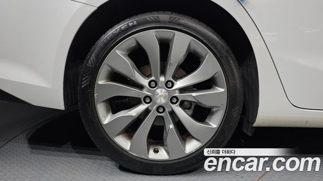 Chevrolet Malibu 2.0 Turbo LTZ Premium 2017 — фото 5