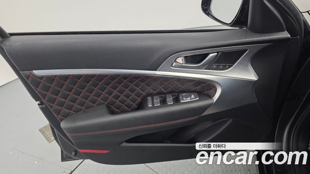 Genesis G70 Gasoline 2.0T 4WD 2022 — фото 24