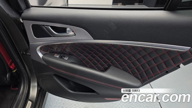 Genesis G70 Gasoline 2.0T 4WD 2022 — фото 25