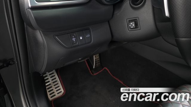 Genesis G70 Gasoline 2.0T 4WD 2022 — фото 29