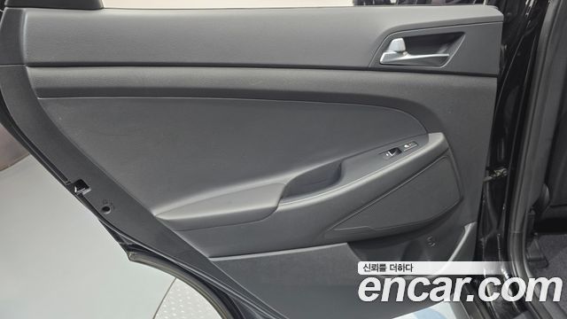 Hyundai Tucson Diesel 2.0 2WD Modern 2019 — фото 25