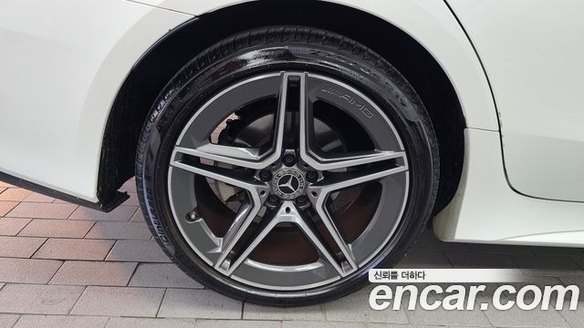 Mercedes-Benz CLS-Class (C257) CLS300d 4MATIC 2023 — фото 5