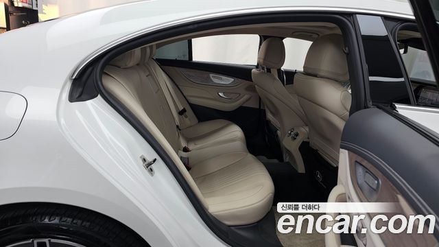 Mercedes-Benz CLS-Class (C257) CLS300d 4MATIC 2023 — фото 12