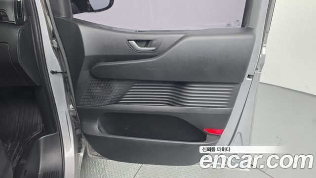 Hyundai Staria Cargo 3-Seater Modern 2022 — фото 24