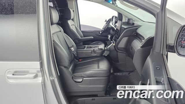 Hyundai Staria Cargo 3-Seater Modern 2022 — фото 26
