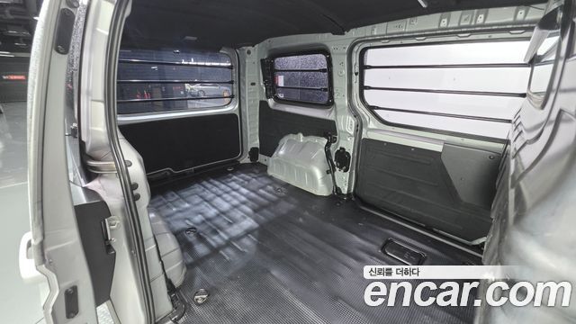 Hyundai Staria Cargo 3-Seater Modern 2022 — фото 27