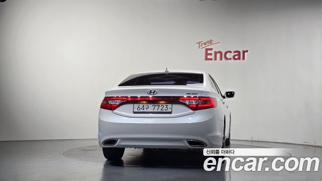Hyundai Grandeur (HG) HG240 Luxury 2012 — фото 4
