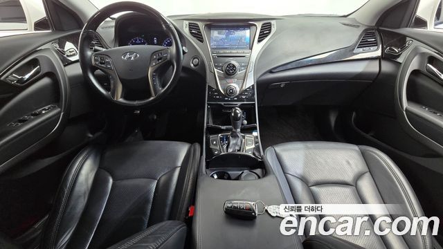 Hyundai Grandeur (HG) HG240 Luxury 2012 — фото 7