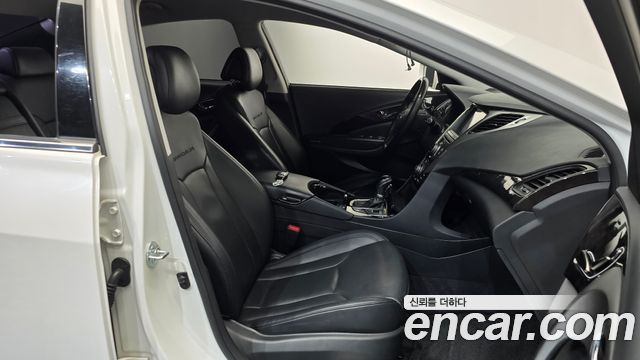 Hyundai Grandeur (HG) HG240 Luxury 2012 — фото 26