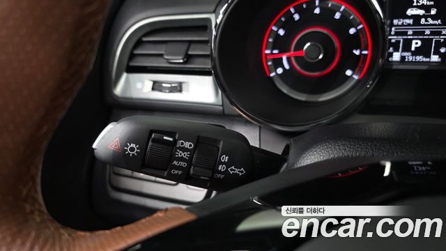 KG Mobility (SsangYong) Tivoli Armor Gear Plus 2WD 2019 — фото 30