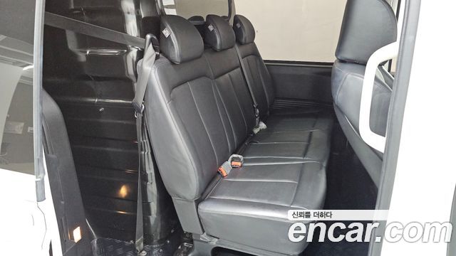 Hyundai Staria Cargo 5-Seater Modern 2023 — фото 11
