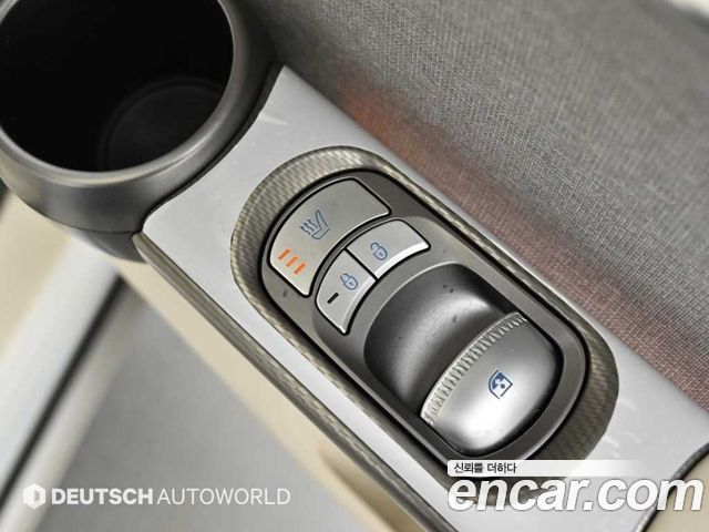 Genesis GV60 Standard 2022 — фото 18