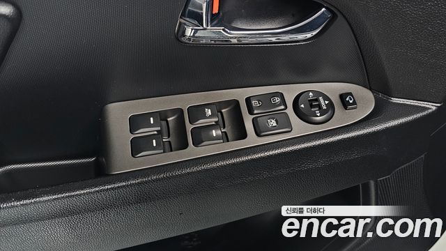Kia Sportage R Diesel 2WD Trendy 2015 — фото 12
