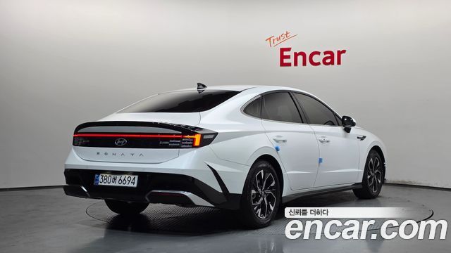 Hyundai Sonata The Edge (DN8) 2.0 Exclusive 2024 — фото 2