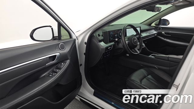 Hyundai Sonata The Edge (DN8) 2.0 Exclusive 2024 — фото 22