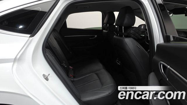 Hyundai Sonata The Edge (DN8) 2.0 Exclusive 2024 — фото 24