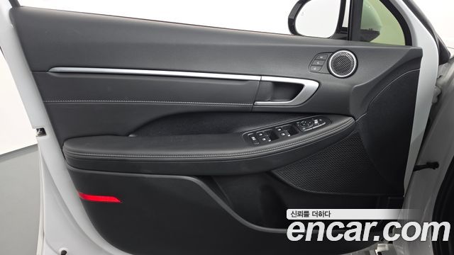 Hyundai Sonata The Edge (DN8) 2.0 Exclusive 2024 — фото 33