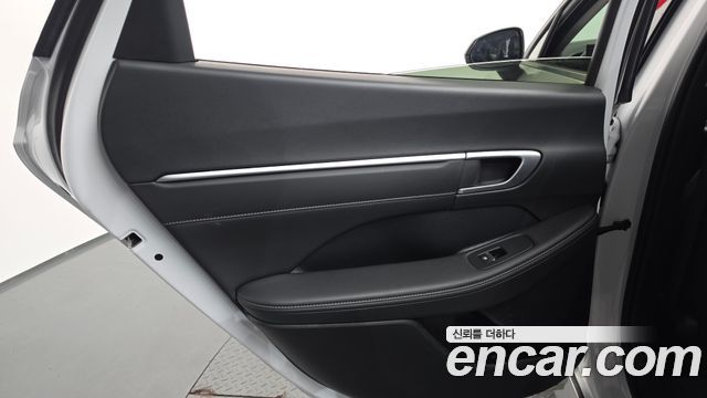 Hyundai Sonata The Edge (DN8) 2.0 Exclusive 2024 — фото 35