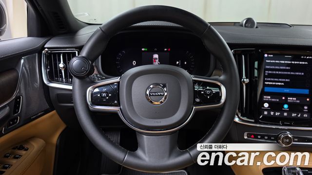 Volvo S90 B5 Ultimate Bright 2023 — фото 14