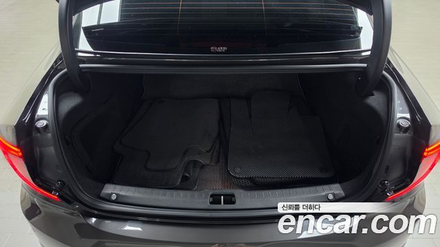 Volvo S90 B5 Ultimate Bright 2023 — фото 19