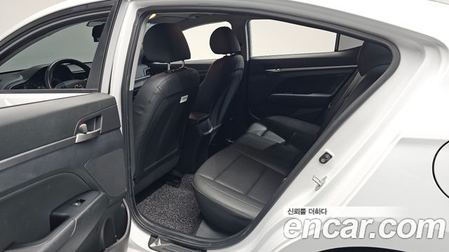 Hyundai Avante (AD) 1.6 Smart 2019 — фото 12