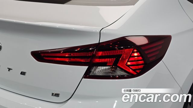 Hyundai Avante (AD) 1.6 Smart 2019 — фото 23