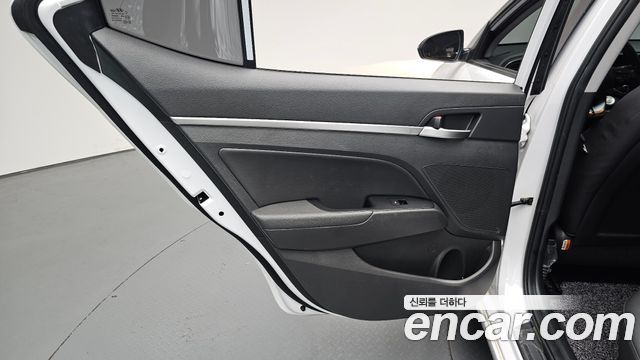 Hyundai Avante (AD) 1.6 Smart 2019 — фото 25