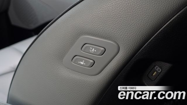 Hyundai Palisade Diesel 2.2 2WD Le Blanc 2024 — фото 17