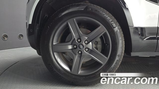 Land Rover Defender (L663) 110 P300 X-Dynamic SE 2024 — фото 5