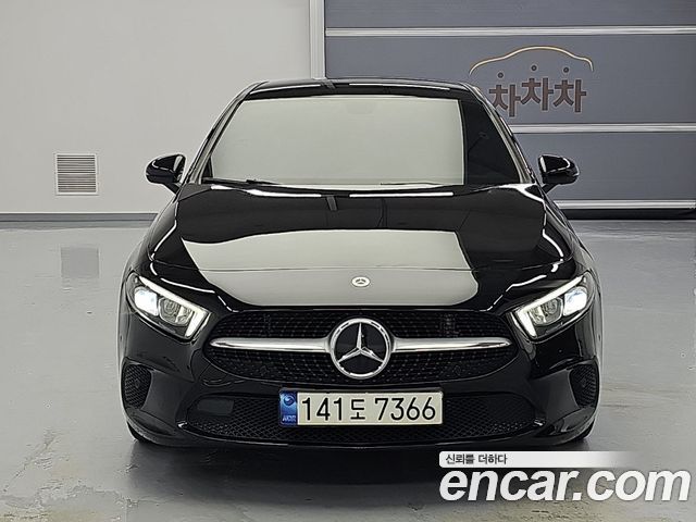 Mercedes-Benz A-Class (W177) A220 Sedan 2021 — фото 3