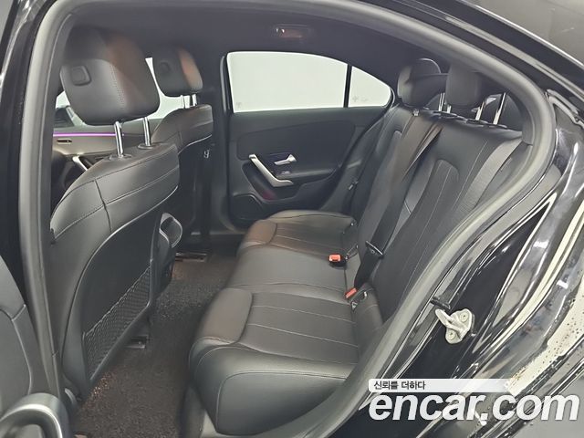 Mercedes-Benz A-Class (W177) A220 Sedan 2021 — фото 16