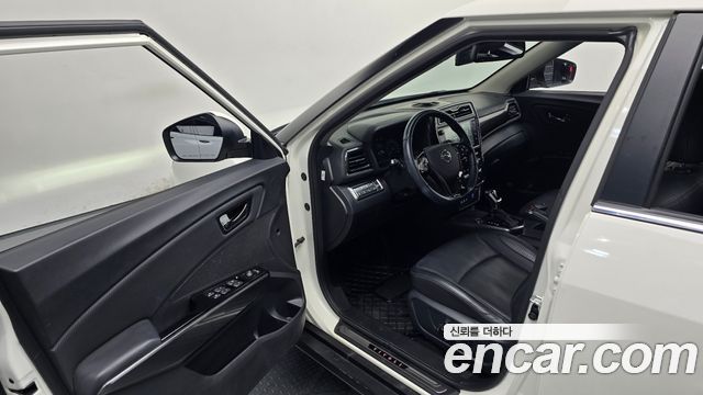 KG Mobility (SsangYong) Very New Tivoli Gasoline 1.5 4WD V3 2022 — фото 11
