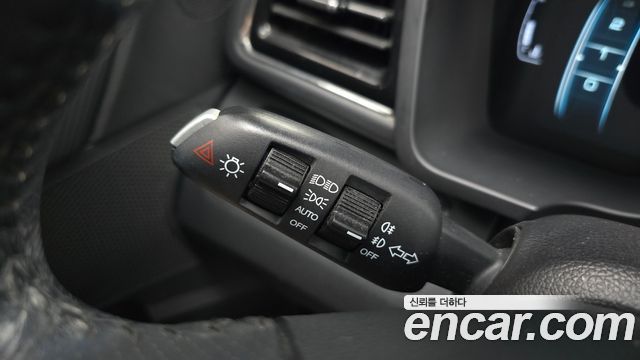 KG Mobility (SsangYong) Very New Tivoli Gasoline 1.5 4WD V3 2022 — фото 28