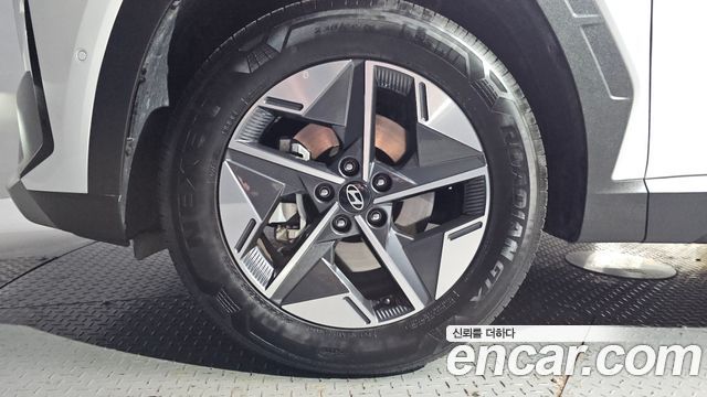 Hyundai Tucson (NX4) Gasoline 1.6 Turbo 2WD Inspiration 2025 — фото 5