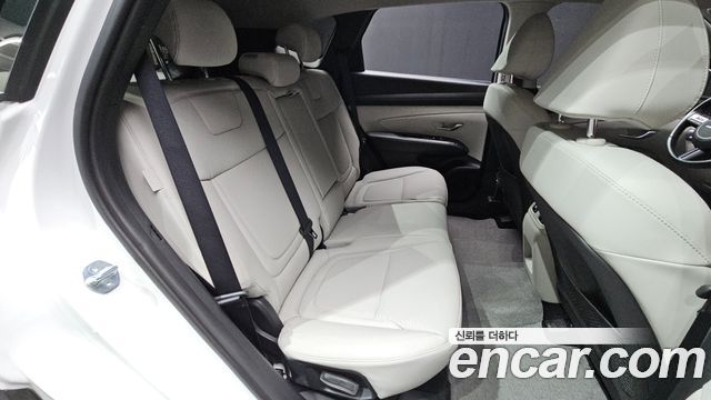 Hyundai Tucson (NX4) Gasoline 1.6 Turbo 2WD Inspiration 2025 — фото 12