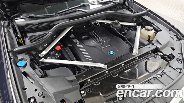 BMW X6 (G06) xDrive40i M Sport 2021 — фото 6