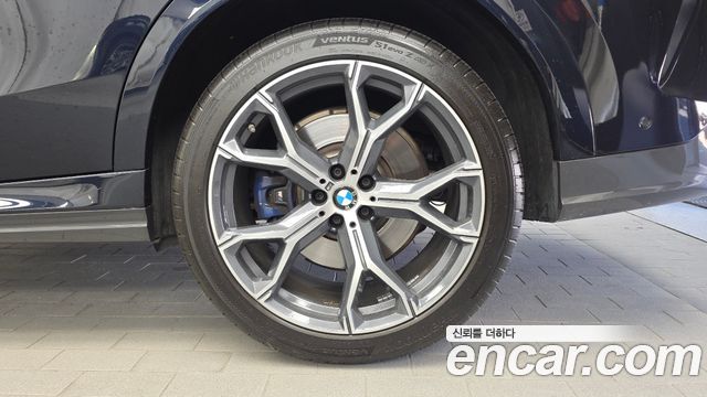 BMW X6 (G06) xDrive40i M Sport 2021 — фото 21