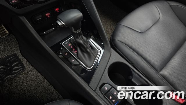 Kia Niro 1.6 HEV Noblesse 2020 — фото 9