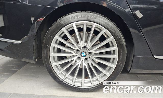 BMW 7 Series (G11) 730Ld xDrive Design Pure Excellence 2022 — фото 5