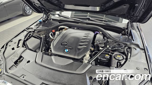 BMW 7 Series (G11) 730Ld xDrive Design Pure Excellence 2022 — фото 6