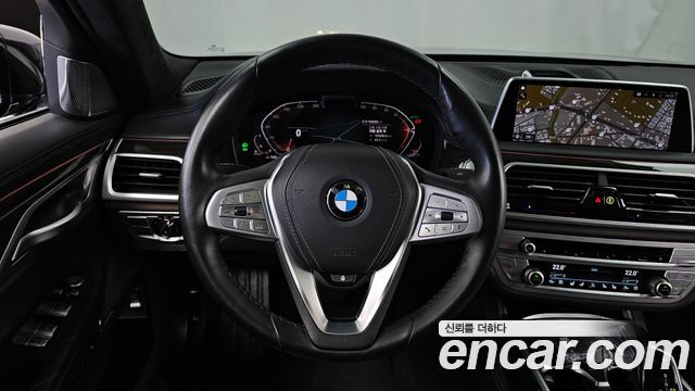 BMW 7 Series (G11) 730Ld xDrive Design Pure Excellence 2022 — фото 18