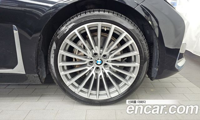 BMW 7 Series (G11) 730Ld xDrive Design Pure Excellence 2022 — фото 27