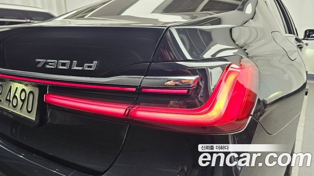 BMW 7 Series (G11) 730Ld xDrive Design Pure Excellence 2022 — фото 29