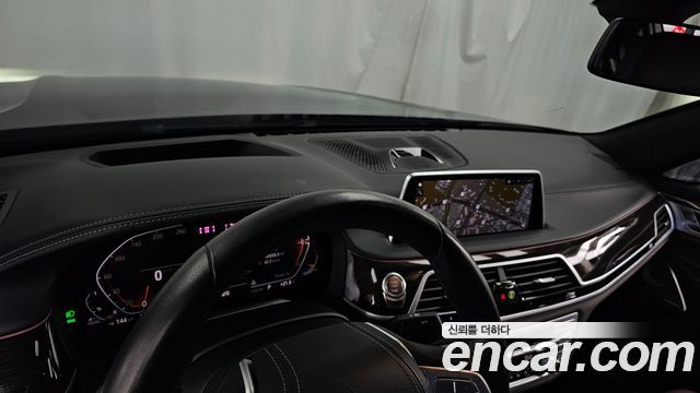 BMW 7 Series (G11) 730Ld xDrive Design Pure Excellence 2022 — фото 40