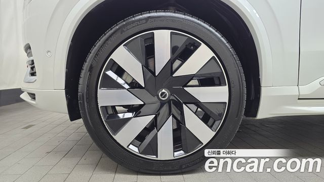 Volvo XC90 (II) T8 Ultimate Bright Hybrid 2024 — фото 5