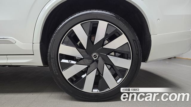 Volvo XC90 (II) T8 Ultimate Bright Hybrid 2024 — фото 21