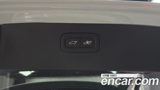 Volvo XC90 (II) T8 Ultimate Bright Hybrid 2024 — фото 31